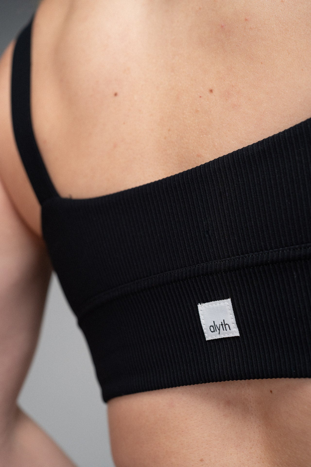 Women's Ribbed Medium Support Sports Bra – Quick Dry Activewear Bra